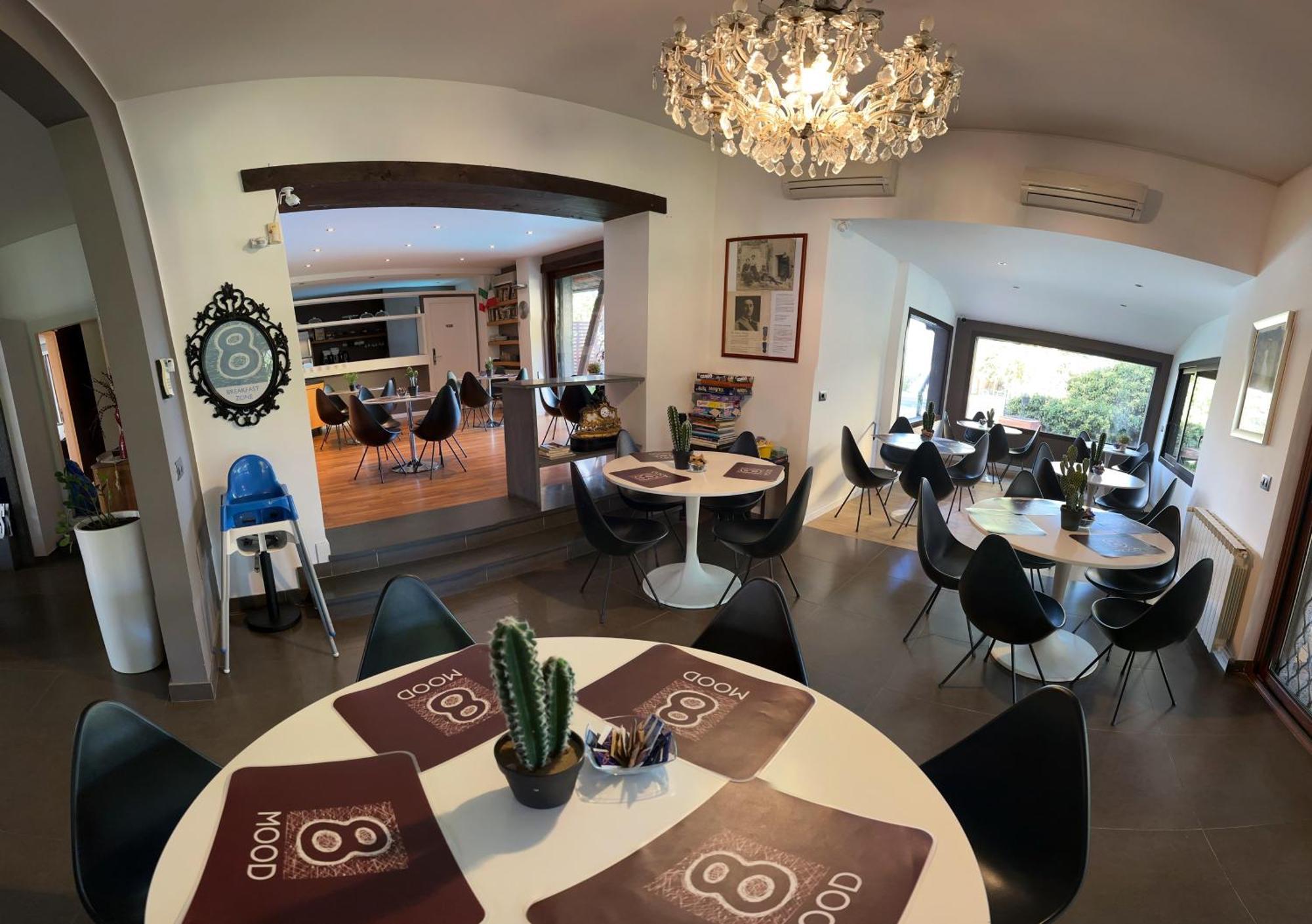 Ottomood B&B And Apartments Tremestieri Etneo Bagian luar foto
