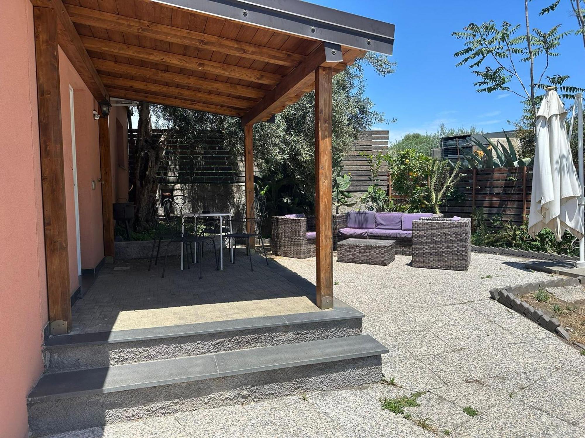 Ottomood B&B And Apartments Tremestieri Etneo Ruang foto